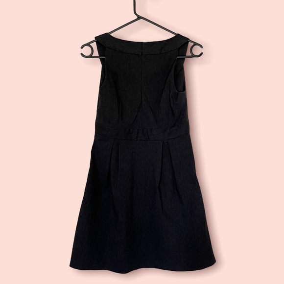 Cue dark grey sleeveless dress - Picture 2 of 3